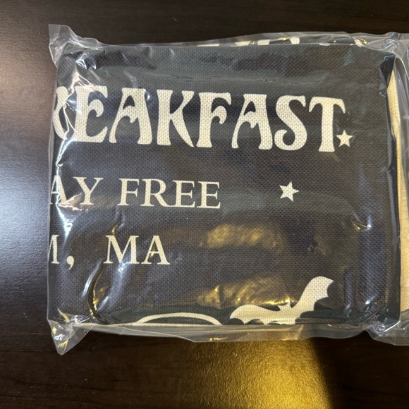 Hocus Pocus Pillow Covers Halloween Black White 18x18 4 Set Couch Sofa Decor SL5 - Picture 3 of 8